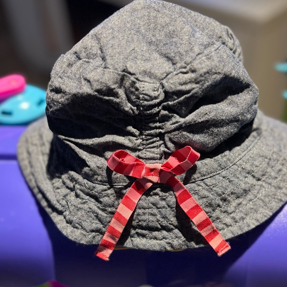Summer hat 2/4 Years